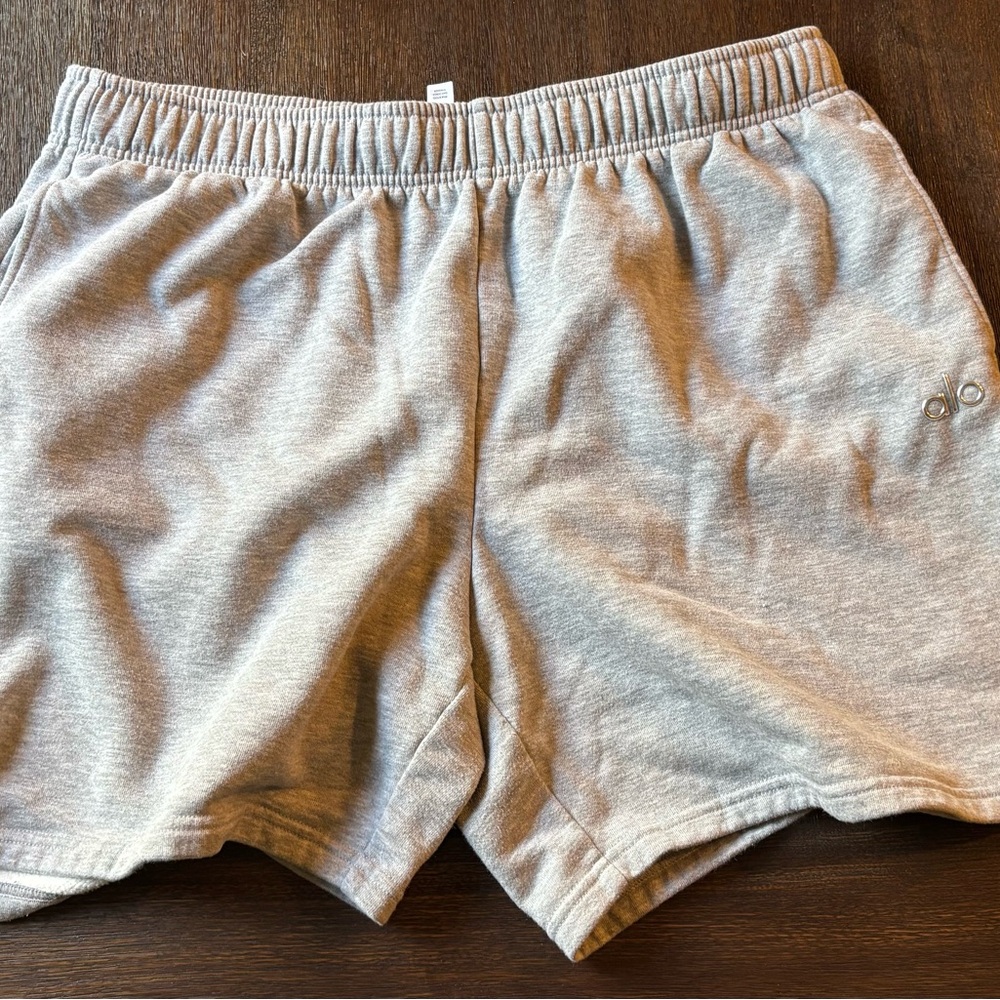 ALO Yoga Gray Accolade Sweat Athletic Shorts Soft